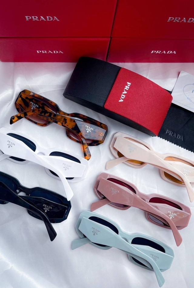 แว่นตาprada