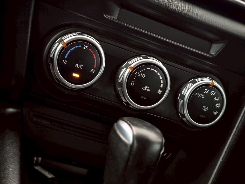 รหัสรถ CBLX3521 ✨ MAZDA3 2.0S Sport ปี 2017 (จด 2018) รูปที่ 14