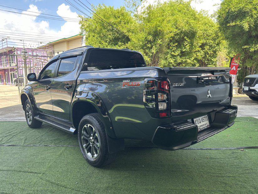  Mitsubishi Triton 2.4 DOUBLE CAB GT Plus  ปี 2023 5