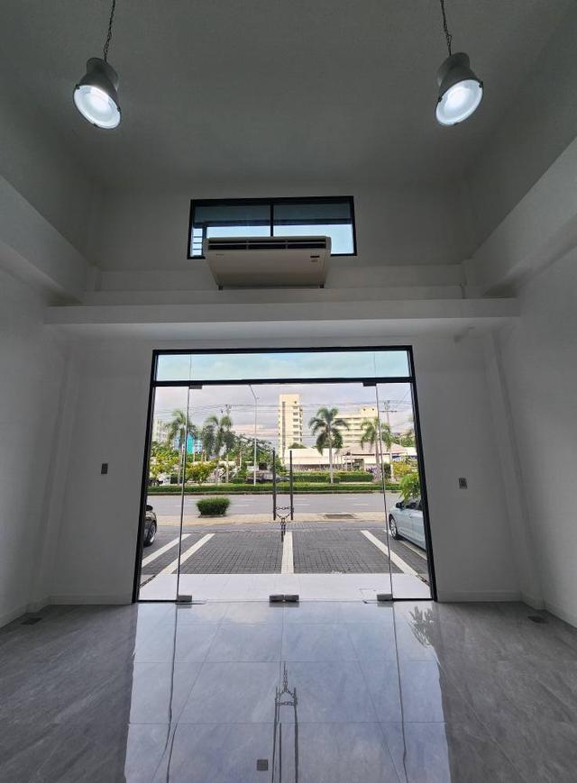 เช่า โฮมออฟฟิส สไตล์โมเดิร์น 3.5 ชั้น โครงการ H-Cape Biz Sector อ่อนนุช สุขาภิบาล 2 9