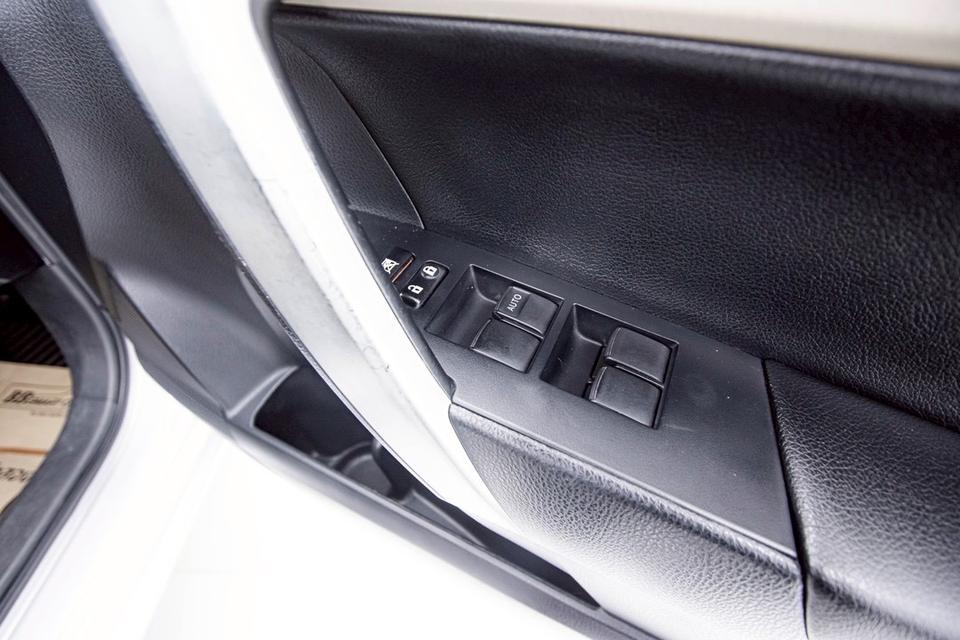 รหัสรถ 1D941 TOYOTA ALTIS 1.6G 2015 12