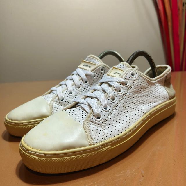 DKNYMen’s Leather Cut-out 53190402 SneakersSize. US 9 /27 cm🔥 Price : 650฿ รูปย่อยที่ 4
