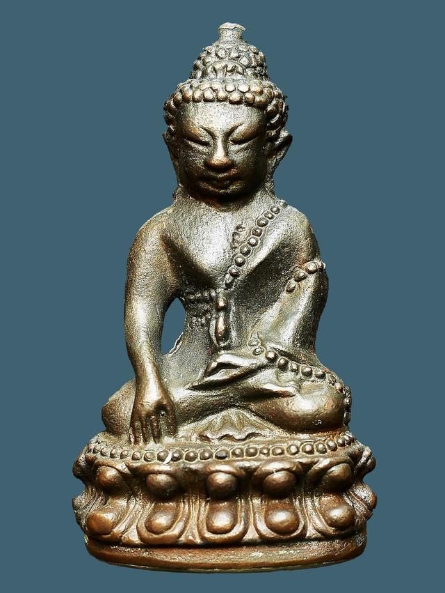 พระกริ่งชินบัญชร หลวงปู่ทิม วัดละหารไร่ เก่าๆ...ตอกโค๊ต นะ ...คมชัดๆ