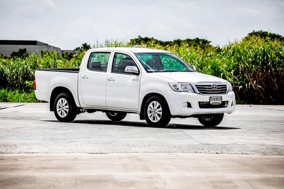 Toyota Vigo Champ Double Cab 2.7 E 4ประตู  ปี 2013 สีขาว 5