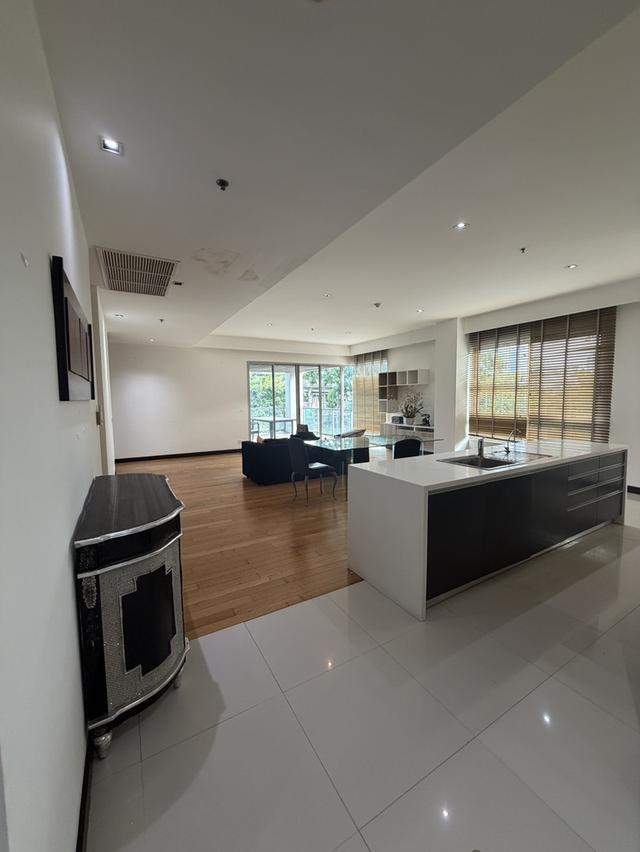 **Owner Post** ขายคอนโดห้องเปล่า เป็นห้องเดียวที่ปล่อยขายในโครงการ The Lofts Yennakart 1
