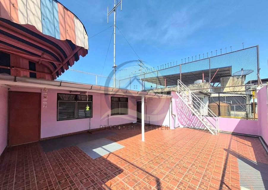 ตึก 4 ชั้น 2 คูหา ซอยเจริญกรุง109 ย่านบางคอแหลม ต่อเติมด้านหลังทุกชั้น ตีทะลุเชื่อมอาคารบางส่วน ขายตามสภาพ ทำเลใจกลางเมือง ใกล้รถไฟฟ้า ราคาพิเศษ 19