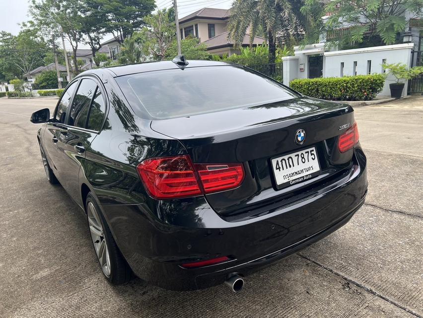 BMW 316i F30