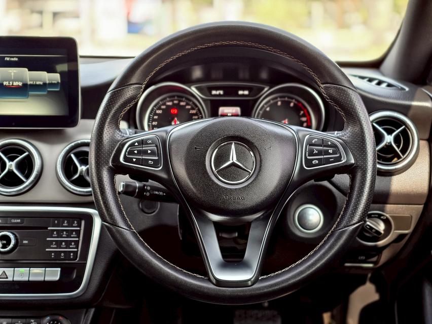 รหัสรถ CBLX1407 💎 Mercedes-Benz CLA 200 Urban 1.6 ปี 2017 รูปที่ 16
