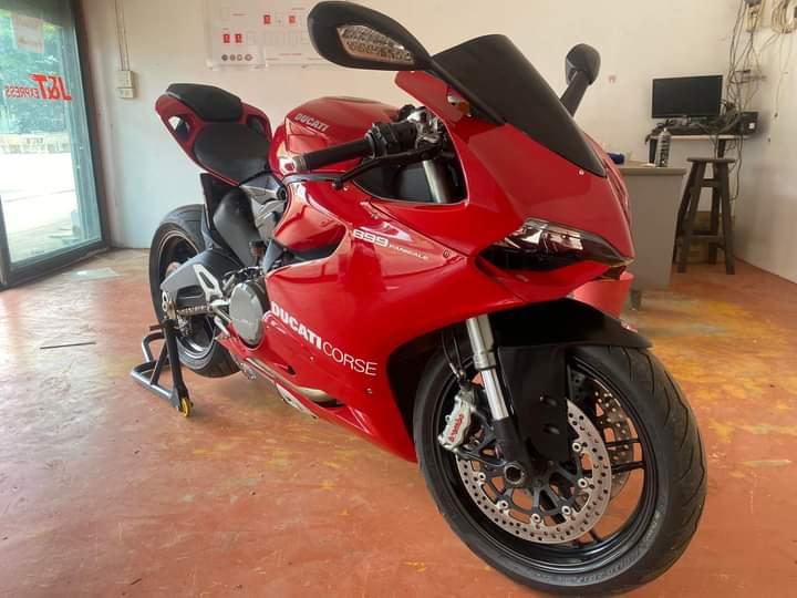 DUCATI 899 Panigale