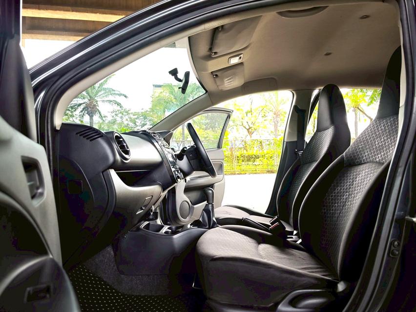 ขายรถ Mitsubishi Mirage 1.2GL ปี 2013 สีเทา เกียร์ธรรมดา 11