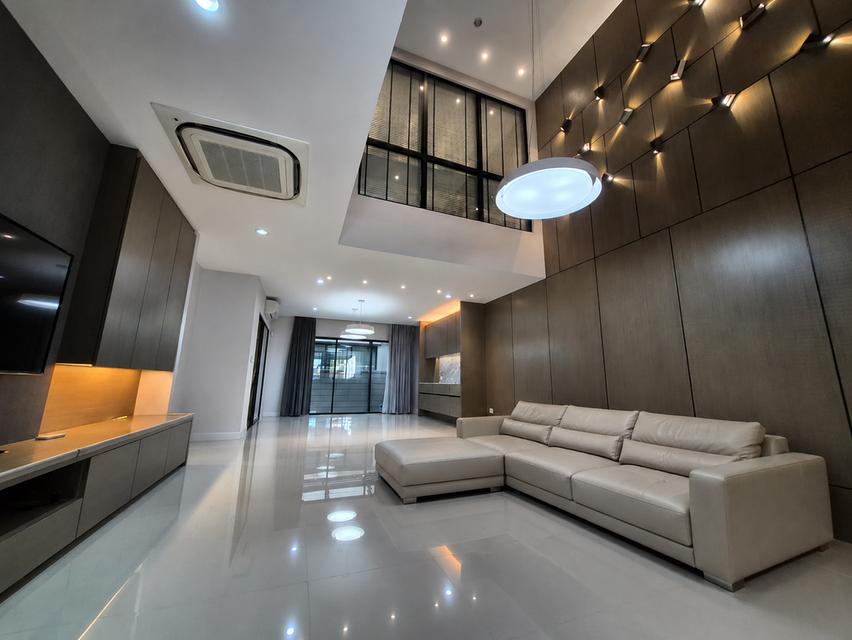 ขายบ้าน ให้เช่าบ้าน • Nirvana Define Srinakarin-Rama 9 • บ้านเดี่ยวหรู พร้อมอยู่ กรุงเทพกรีฑา • ใกล้ Airport Rail Link 1