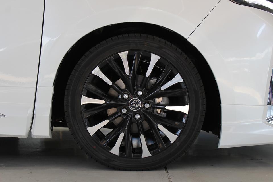 รหัสรถ JRS2055 TOYOTA VELLFIRE 40 Look ปี 2017 8