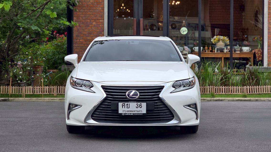 รหัสรถ WB36 Lexus ES300h ปี 2015