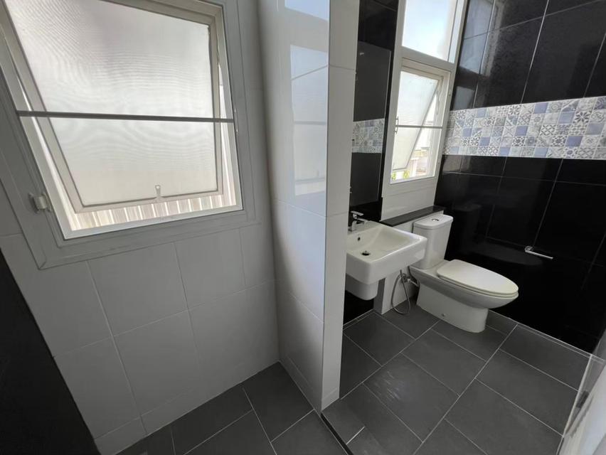 ให้เช่าทาว์นโฮมตกแต่งพร้อมอยู่ หมู่บ้านฟอร์เร่ ศาลายา (ถนนหลังม.มหิดล กับ ม.เทคโนโลยีราชมงคลรัตนโกสินทร์) 3