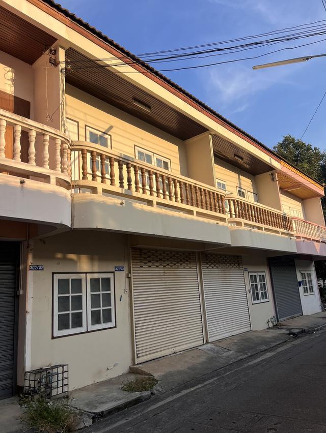 ทาวเฮาสน์2ชั้น ใจกลางเมืองระยอง ติดหน้าถนนสุขุมวิท 2ห้องนอน 2ห้องนั้า 2