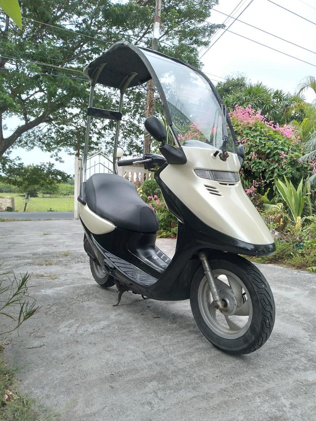 รถป๊อป Honda Cabinat 50 cc มีหลังคาใว้ส่งลูกไปโรงเรียน