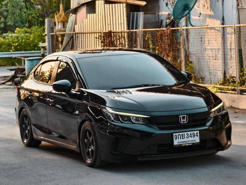 HONDA CITY 1.0 S+ ปี 2020 (โฉม ปี19-ปัจจุบัน) สีดำ เครื่องยนต์เบนซิน รถบ้านใช้งานน้อย รถใหม่มากไมล์เพียง 76,000 km. จัดทรงใส่แม็กให้ครบ พร้อมเท่ห์ 5