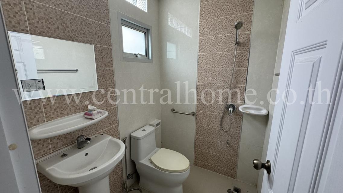 บ้านเดี่ยว 50 ตร.วา ซอยสุคนธสวัสดิ์ 20 ลาดพร้าว บัานไม่เคยเข้าอยู่ 8