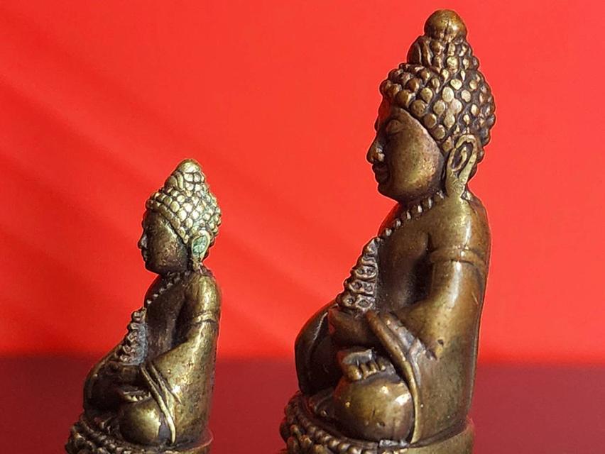 พระกริ่งมังกรทอง เนื้อทองเหลือง หลวงปู่หมุนร่วมปลุกเสก