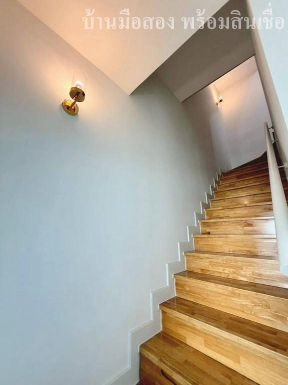 โครงการซิกเนเจอร์ ถนนวัชรพล 9