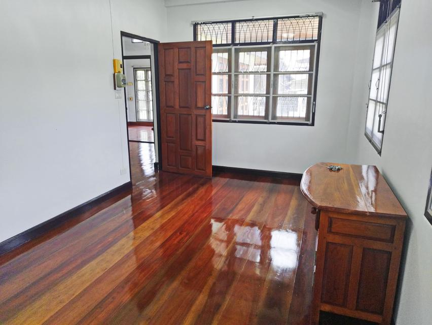 บ้านเดี่ยวมือสอง รีโนเวทพร้อมเข้าอยู่ กลางเมืองลับแล จ.อุตรดิตถ์ 8