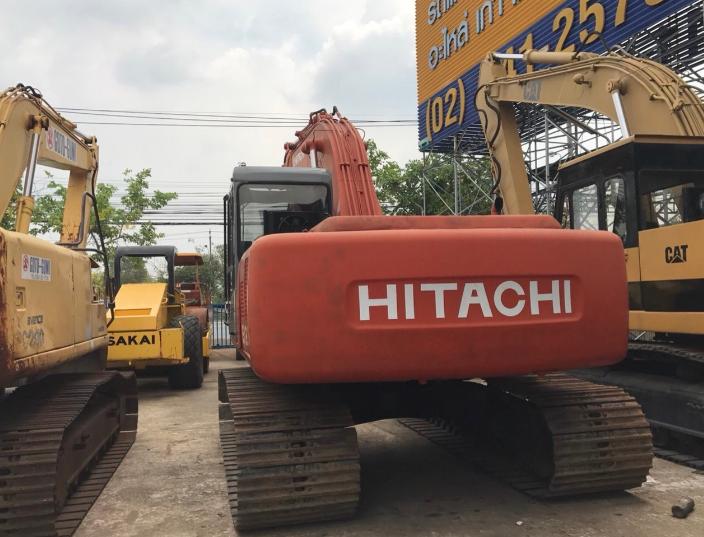 รถขุด Hitachi EX200-2 Track 80 ซม. 4