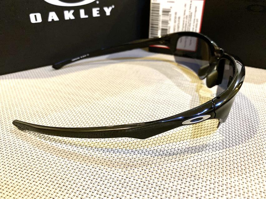 ขายแว่นกันแดด  OAKLEY ของแท้ ของใหม่ อุปกรณ์ครบ มีใบรับประกัน 3