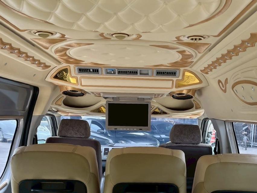 ขาย Toyota Commuter 2.5D4D ปี14 12