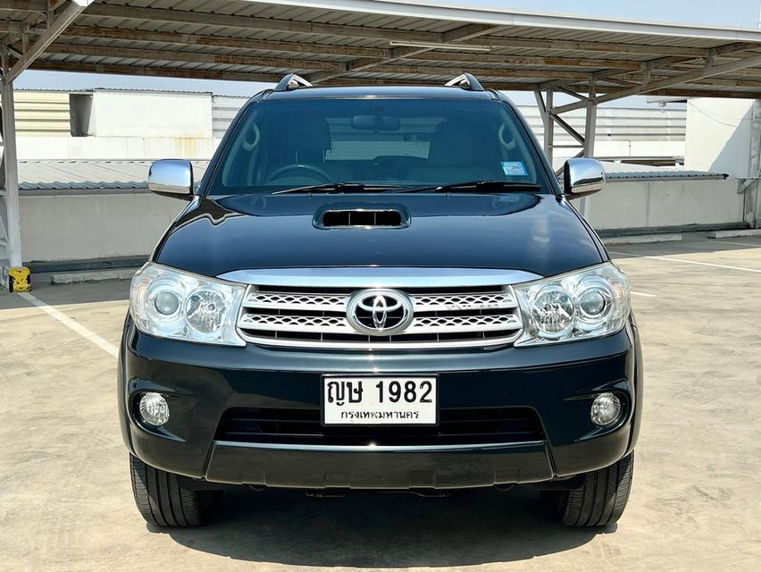 2011 TOYOTA FORTUNER 3.0V auto ไมล์แท้ 120,000 กม.