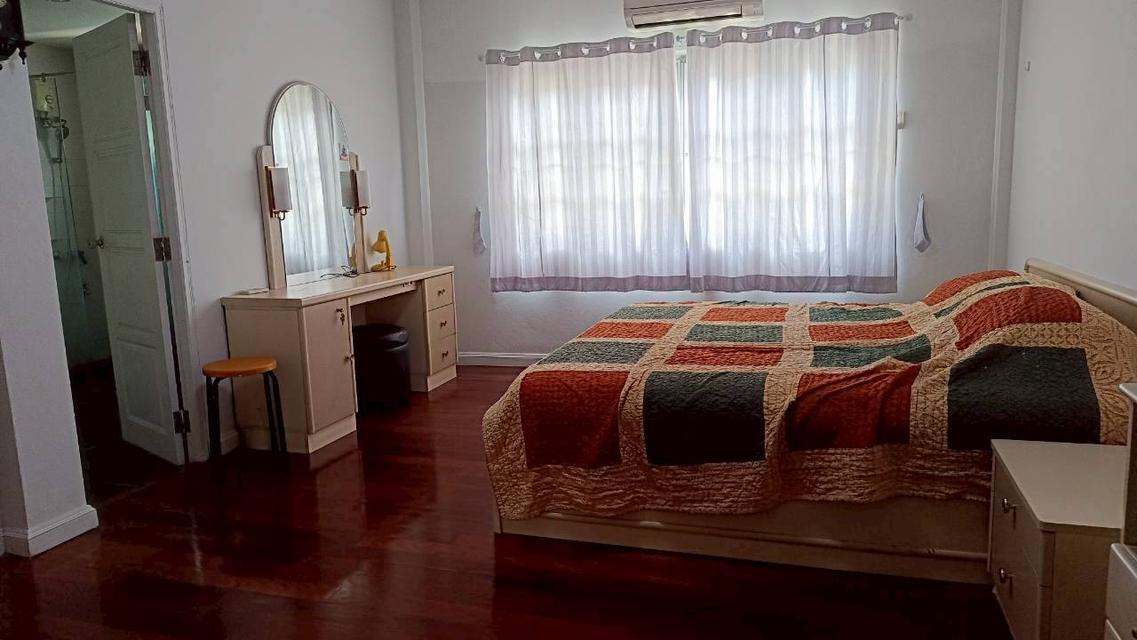 ให้เช่าทาวน์โฮม 2 ชั้น หมู่บ้านสุขุมวิทการ์เด้นซิตี้ 2 มี 4 ห้องนอน 35,000 บาท/เดือน 8