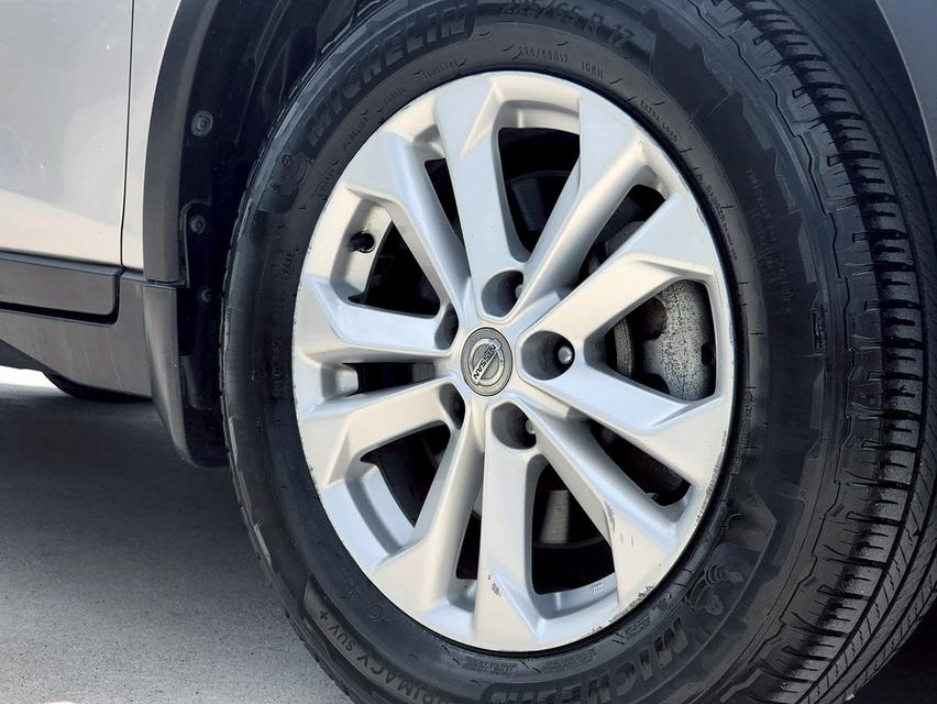  NISSAN X-Trail 2.0V 4WD ปี 2017 💯 7