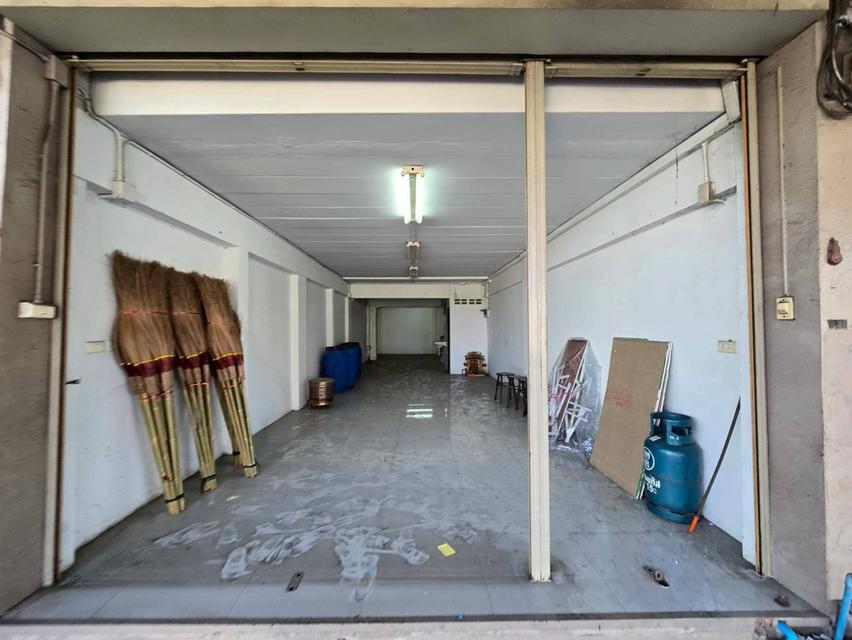 ให้เช่าอาคารพาณิชย์ 4 ชั้น รามคำแหง ทำเลดี ใกล้รถไฟฟ้าสายสีชมพู (N.1970) 1