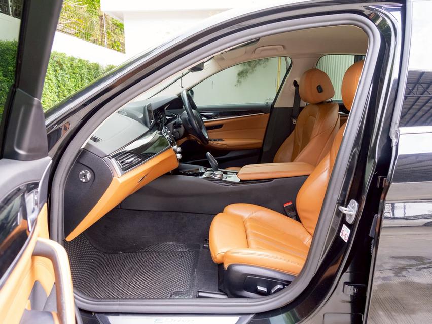 BMW 530e ELITE Plug-in Hybrid ปี 2019 รูปที่ 12
