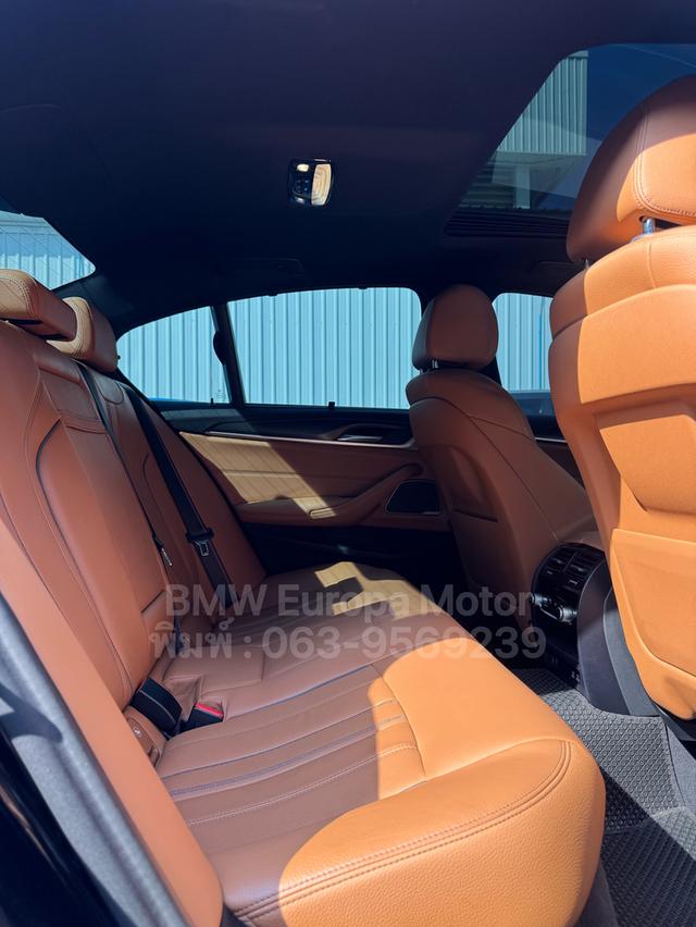 2022 BMW 530e M Sport LCI G30(โลโก้50ปี รถมือเดียว ออกศูนย์ ประวัติดี เช็คได้ค่ะ) รูปที่ 5