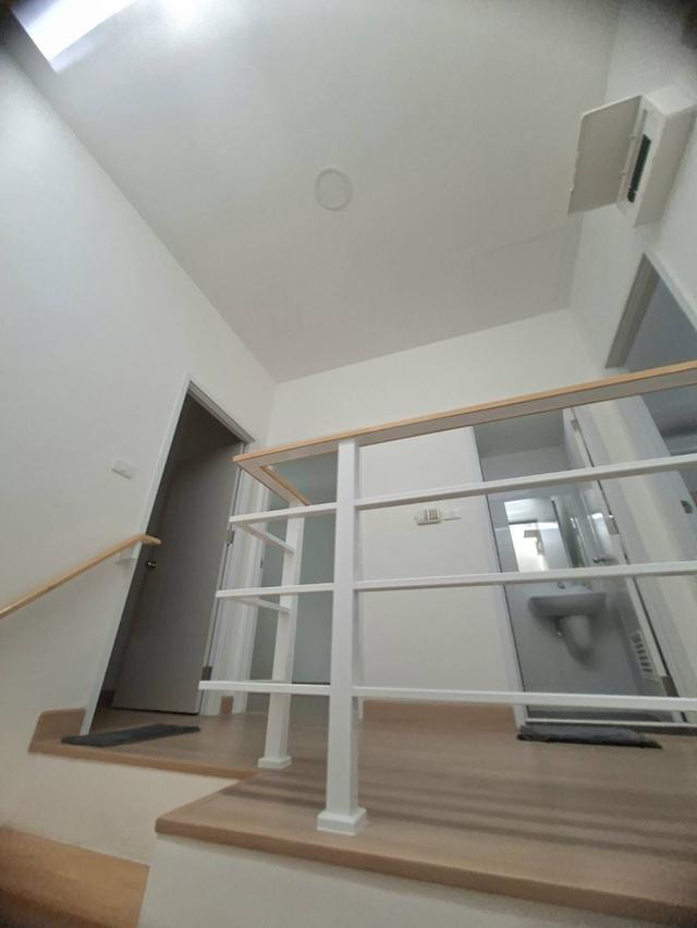 บ้านทาวน์โฮม2ชั้น หลังมุมติดจุดกลับรถ 8