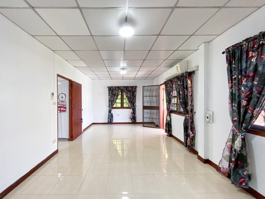🏡 ขายด่วน! บ้านเดี่ยว 2 ชั้น แปลงมุม หมู่บ้านศราวัณวิลล์ ซอย 12 เนื้อที่ 52 ตร.วา 4 นอน 2 น้ำ จอด 3 คัน ทำเลติด Central แจ้งวัฒนะ เพียง 5.5 ลบ.! 🏡 12
