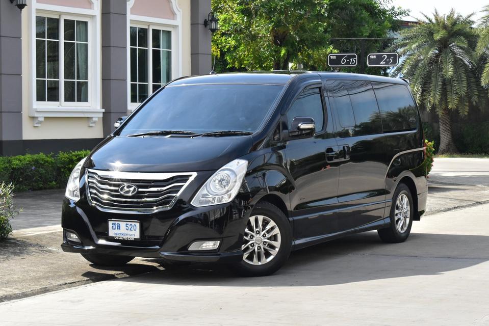 2015 HYUNDAI H1 2.5 auto  3