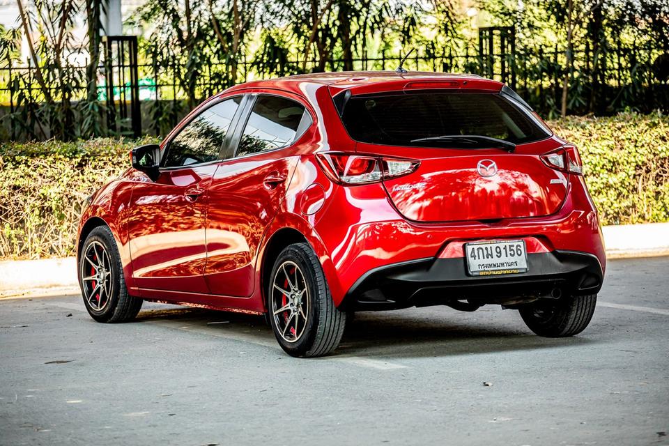 Mazda2 1.5 XD Sport ดีเซล  ปี 2015 สีแดง  8