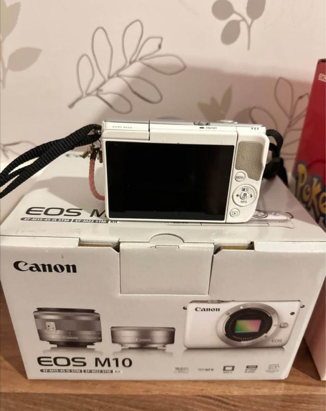 Canon EOS M10 2