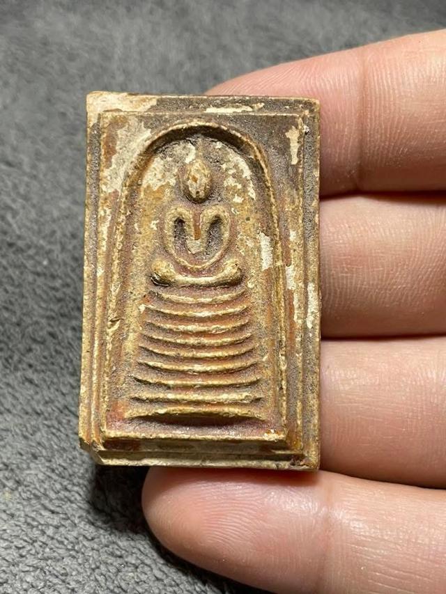 พระสมเด็จ9ชั้น หลวงปู่ทิม วัดระหารไร่