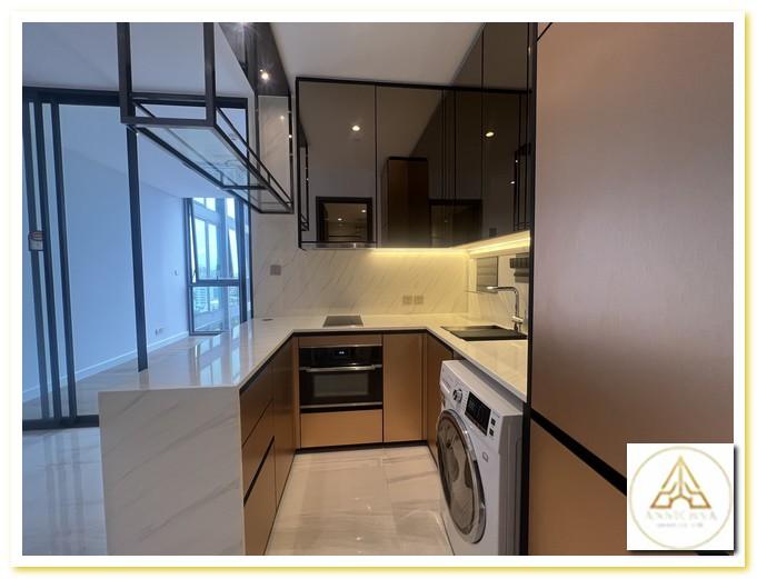 คอนโดมิเนียม High Rise ระดับ Super Luxury ถนนสาทรใต้ ใกล้ MRT ลุมพินี และ BTS ช่องนนทรี พร้อมสิ่งอำนวยความสะดวกครบครัน 3