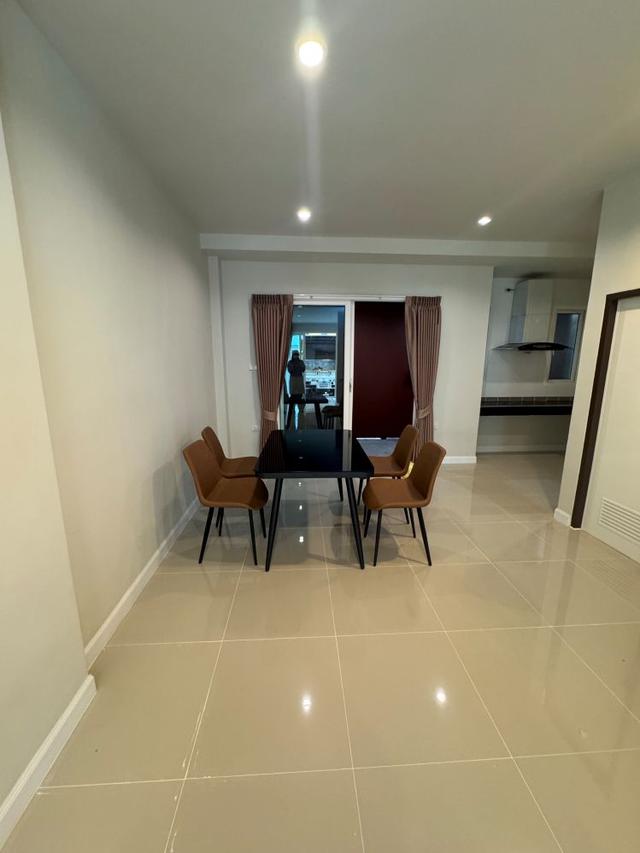 ให้เช่าหรือขายทาวน์โฮม 3 ชั้น (บ้านใหม่ บ้านใหญ่) โครงการสุวรรณภูมิทาวน์ @ หัวตะเข้ ซอยลาดกระบัง 54/3 ติดถนน ใกล้สนามบินสุวรรณภูมิ 5