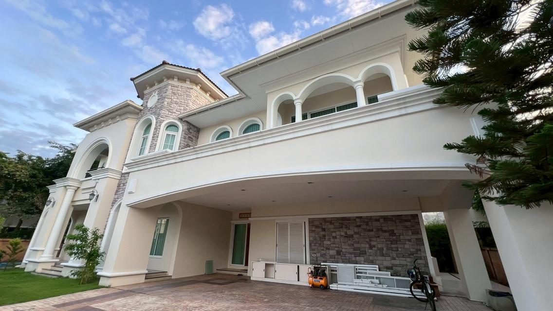 Two Grand Monaco for rent with private pool 1