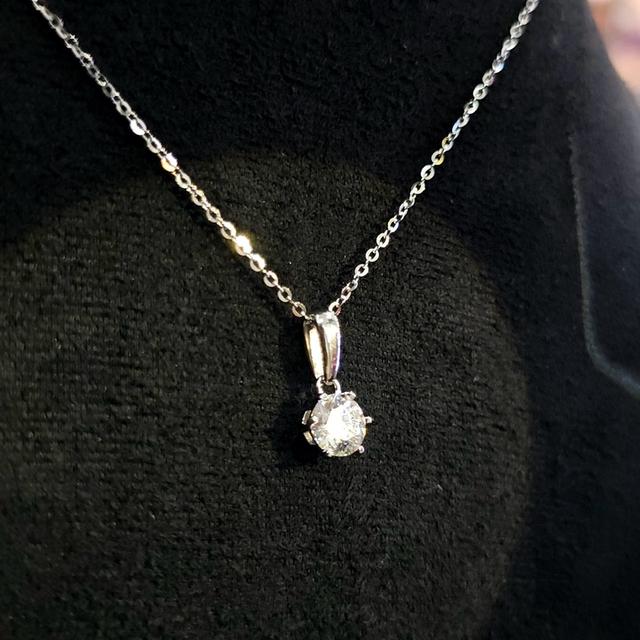 แหวนที่ เหมาะสำหรับคุณผู้ หญิง หรูหรา สวยงาม มีใบรับรองทุกชิ้น