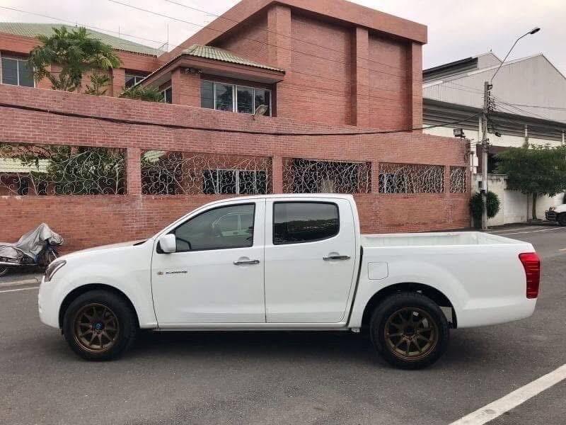 ขายรถกระบะ Isuzu Cab 4 2.5 SLX DDI ปี 2014  3