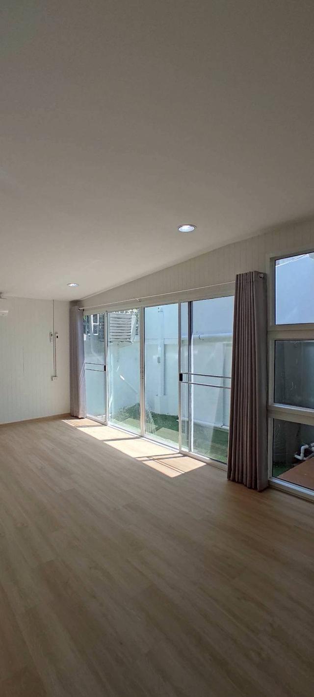 ขายทาวน์โฮม 3 ชั้น หมู่บ้าน 84 แมนชั่น ลาดพร้าว ประดิษฐ์มนูธรรม เลียบด่วนรามอินทรา 4
