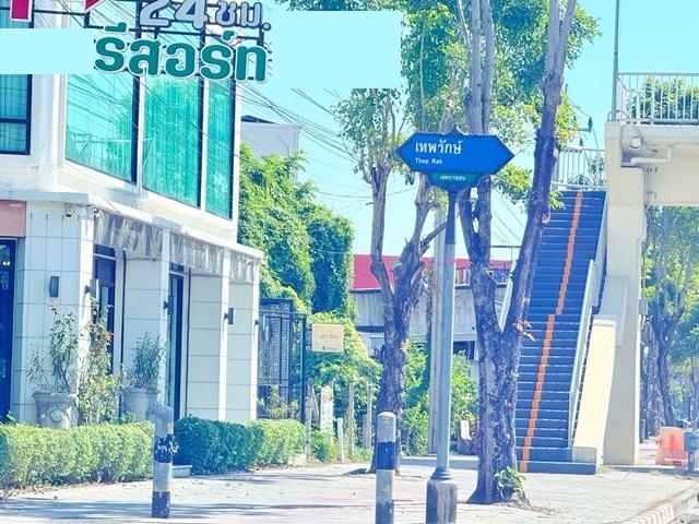 ให้เช่าบ้านเดี่ยว 2 ชั้น ใหม่ที่ีสุดทั้งหลัง 52 ตร.วา. BTSสายหยุด 2.5กม. BTS วัดพระศรีมหาธาตุ 3.2 กม. ซ.เทพรักษ์ 200 ตร. 4