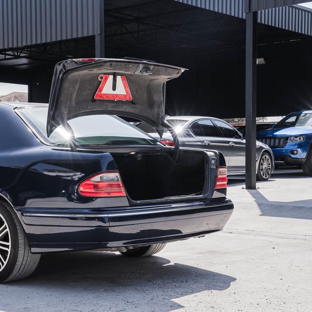 รหัสรถ 67GG2580 🚨 Mercedes-Benz E230 EL (W210) เกียร์ออโต้ ปี 1996 🚨 13