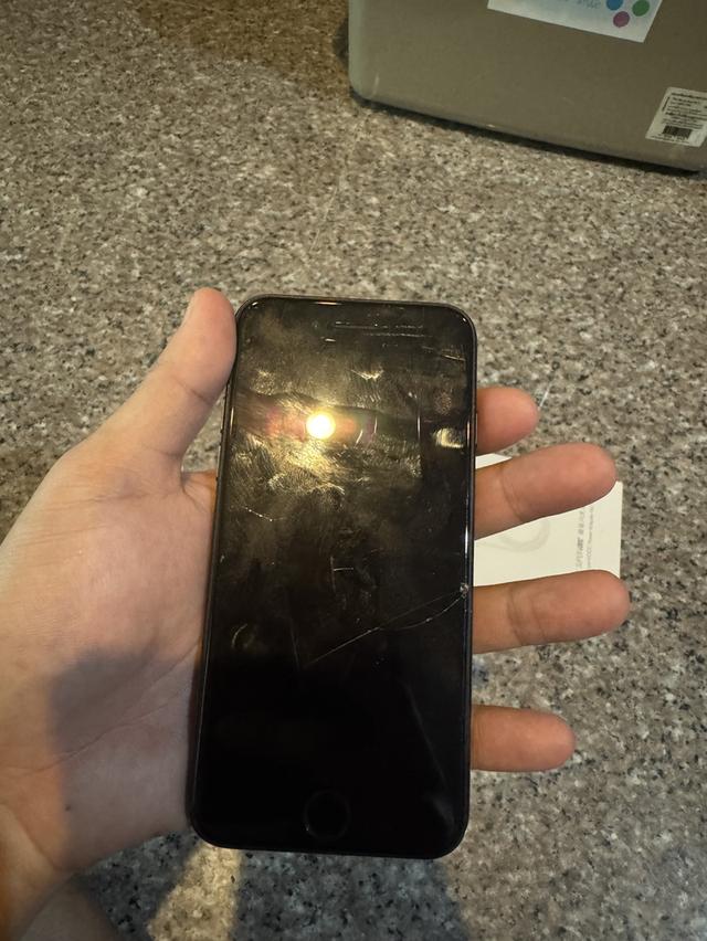 ขายๆๆๆถูกๆๆไอโฟนSEสีSpace Gray 128กิ๊กสูนTrueใช้งานปกติหมดทุกๆฟังชั่นเครื่องรีสโตได้ตลอดไม่มีติดไอคราว Model TH/A สภาพ: 90% ราคา: 3590 มารับเอง 309 7