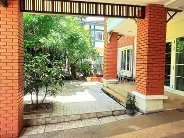 ขายบ้านเดี่ยวหรู โครงการลัดดารมย์ อีลีแกนซ์ รามอินทรา โดย Q House 16